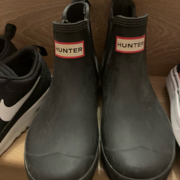 hunters - Picture 2 of 2